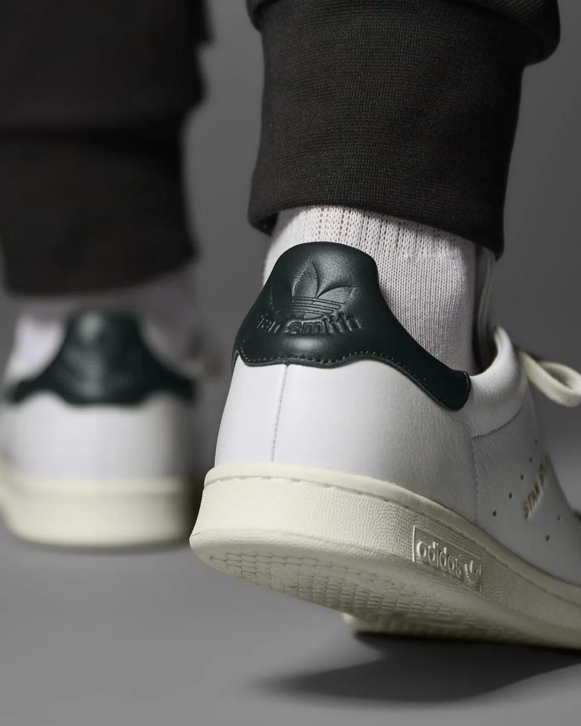 Adidas Originals - Stan Smith Lux - Off White / Cream / Pantone
