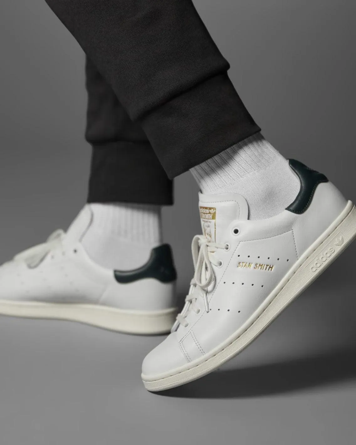 Adidas Originals - Stan Smith Lux - Off White / Cream / Pantone