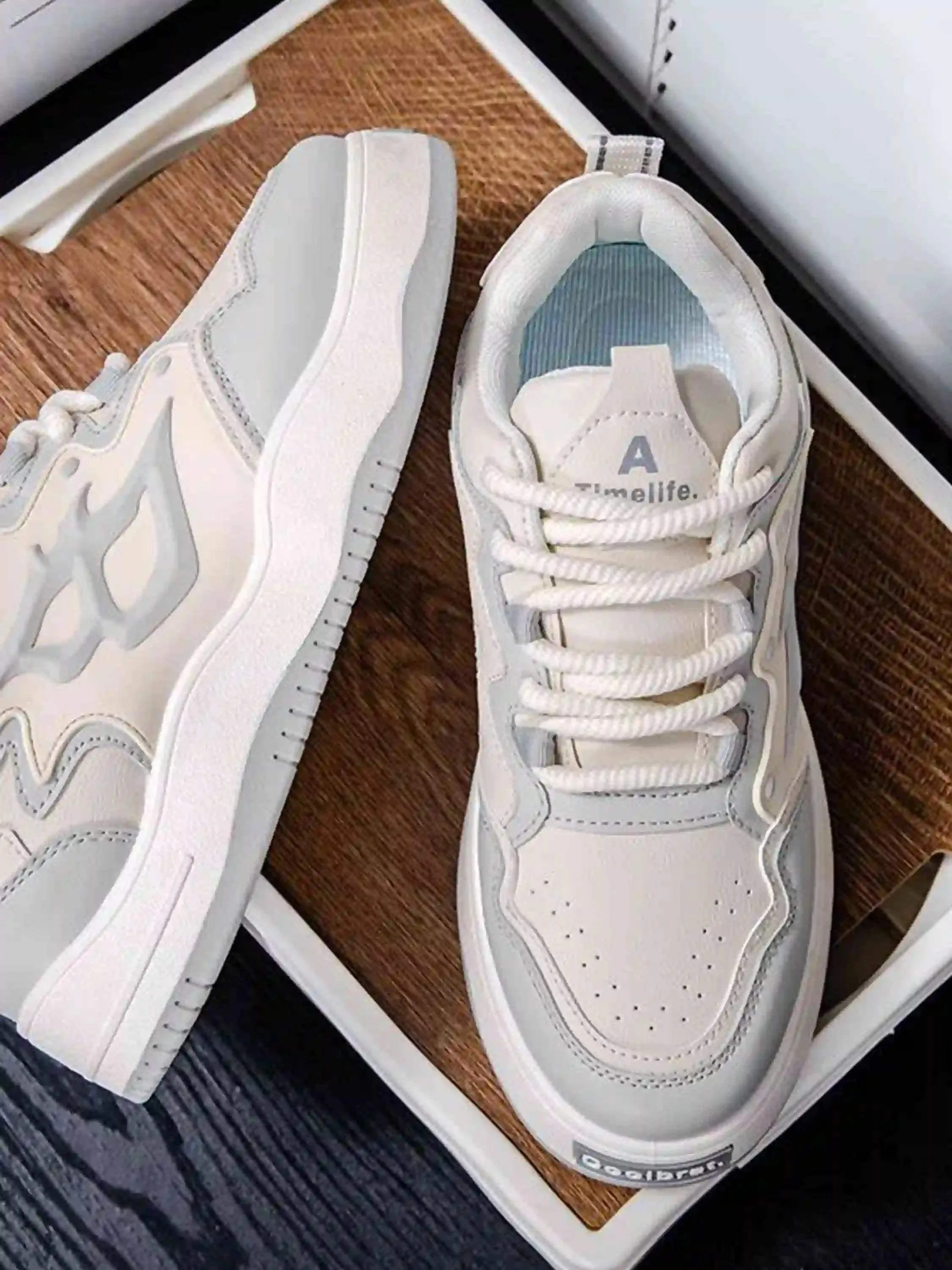 Disguisen Hip-Hop American Dad Shoes