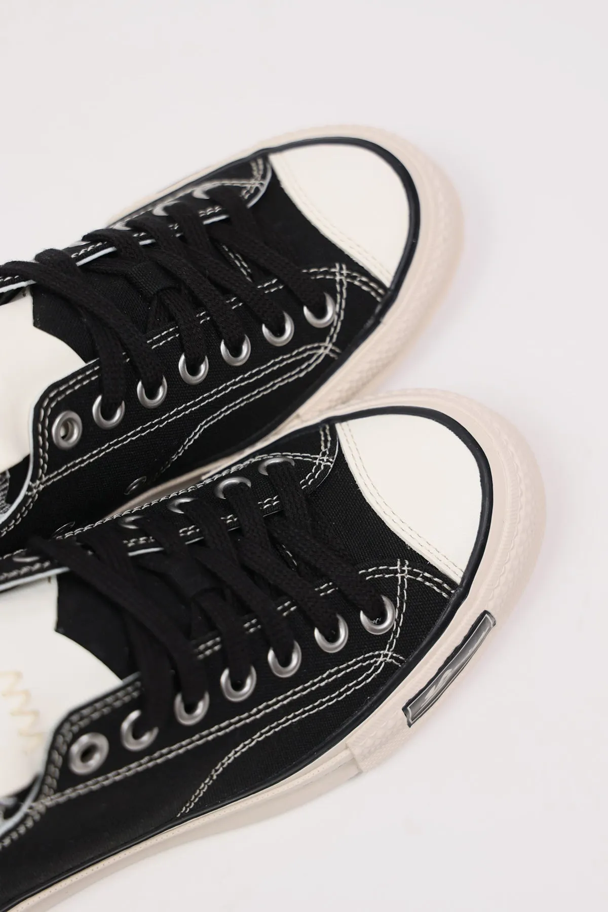 Skagway Lo Canvas W - Black