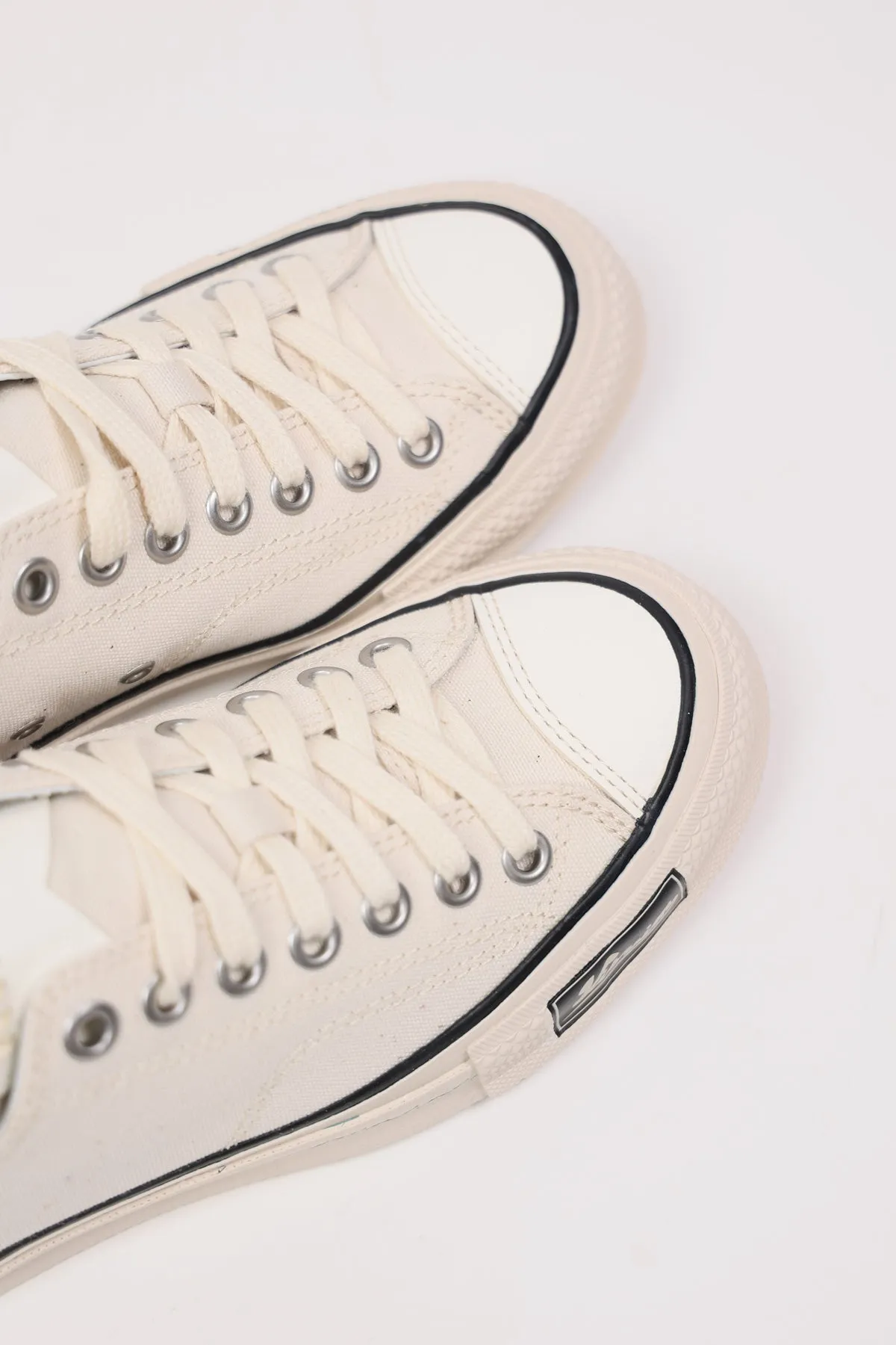 Skagway Lo Canvas W - Ivory
