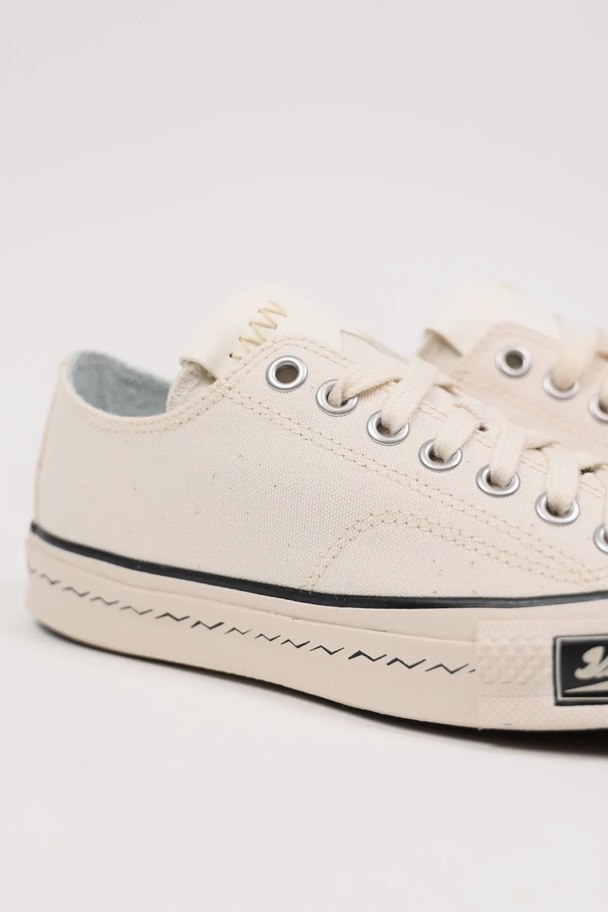 Skagway Lo Canvas W - Ivory