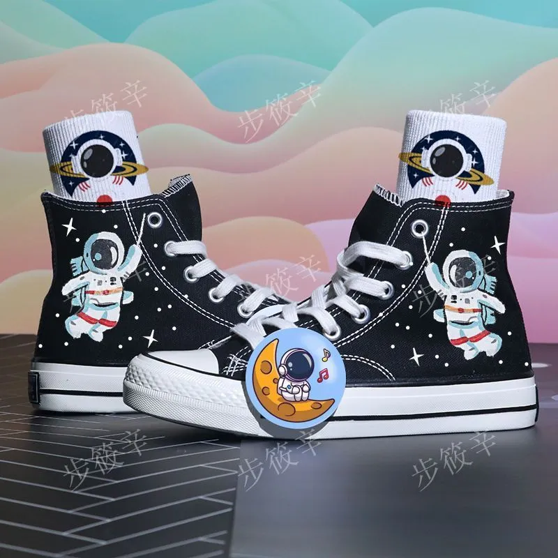 Trendy graffiti ink dragon astronaut canvas shoes