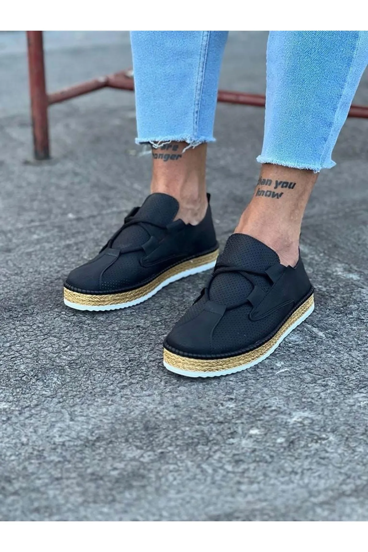 WG015 Black Men's Casual Shoes